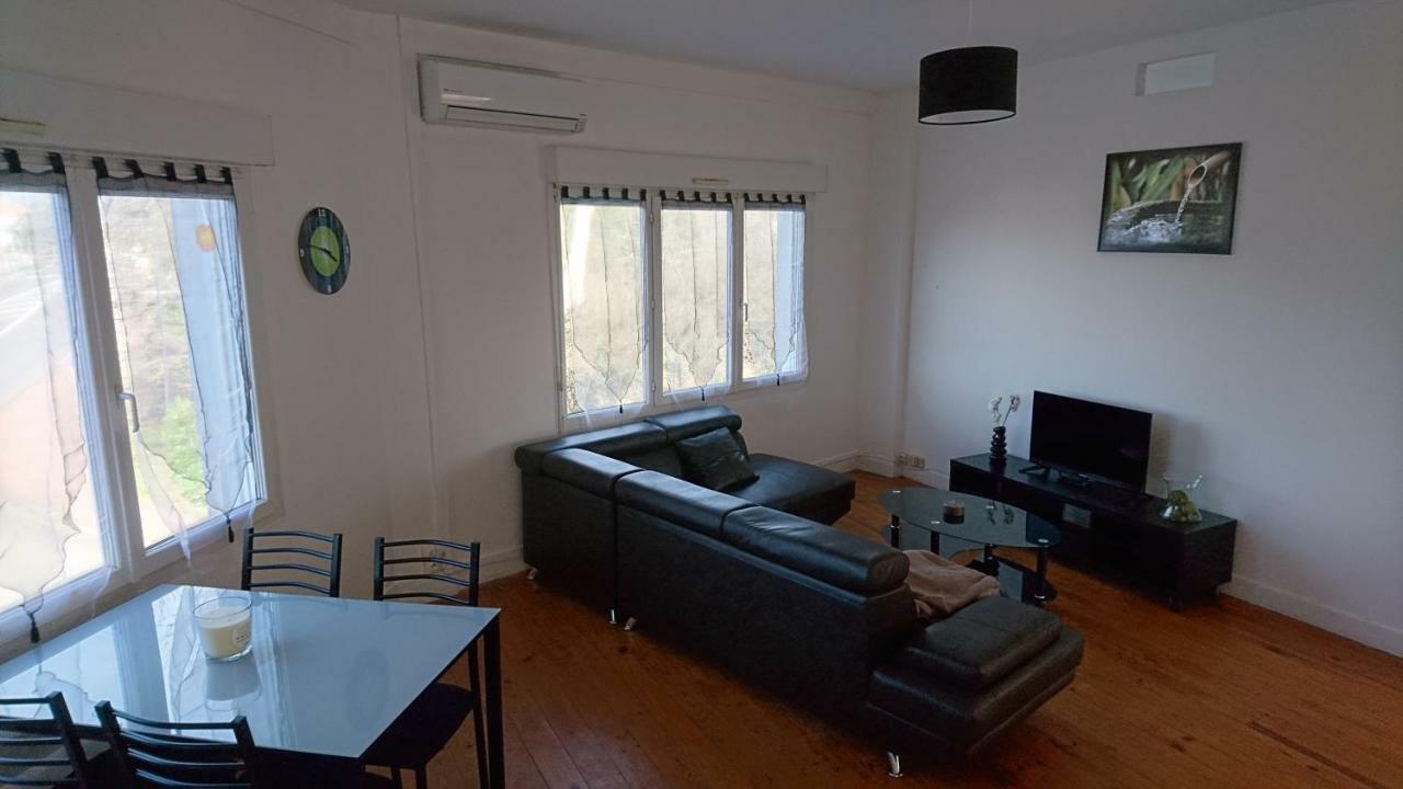 Appartement De 79 M² A 500 Metres De La Cure Жонзак Экстерьер фото
