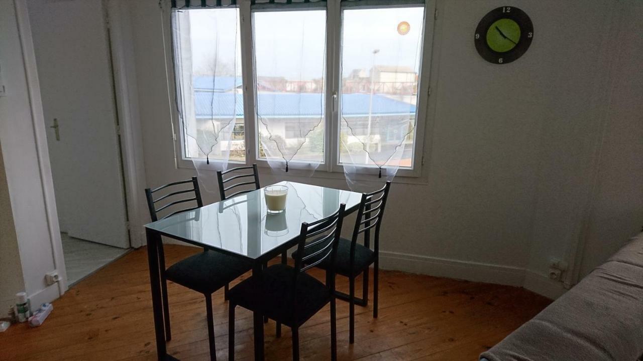 Appartement De 79 M² A 500 Metres De La Cure Жонзак Экстерьер фото
